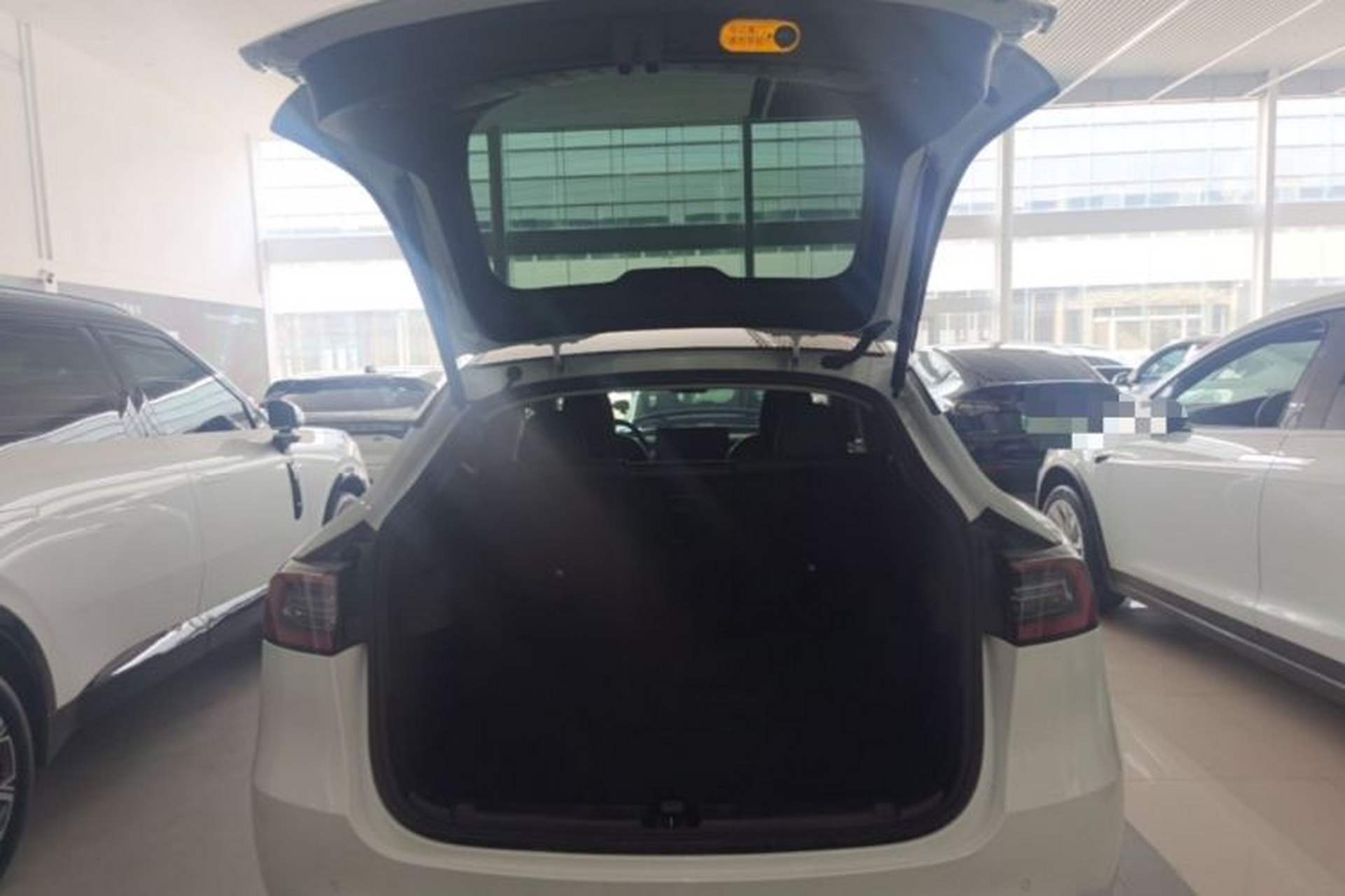 Used Tesla Model Y 2023 Long-Range All-Wheel-Drive Version Trunk