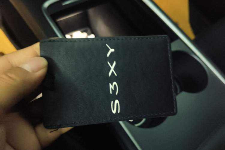 Used Tesla Model Y 2023 High-Performance All-Wheel-Drive Version Vehicle Key