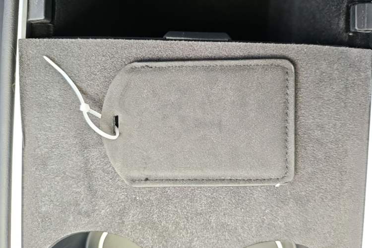 Used Tesla Model Y 2023 Rear-Wheel-Drive Version Vehicle Key