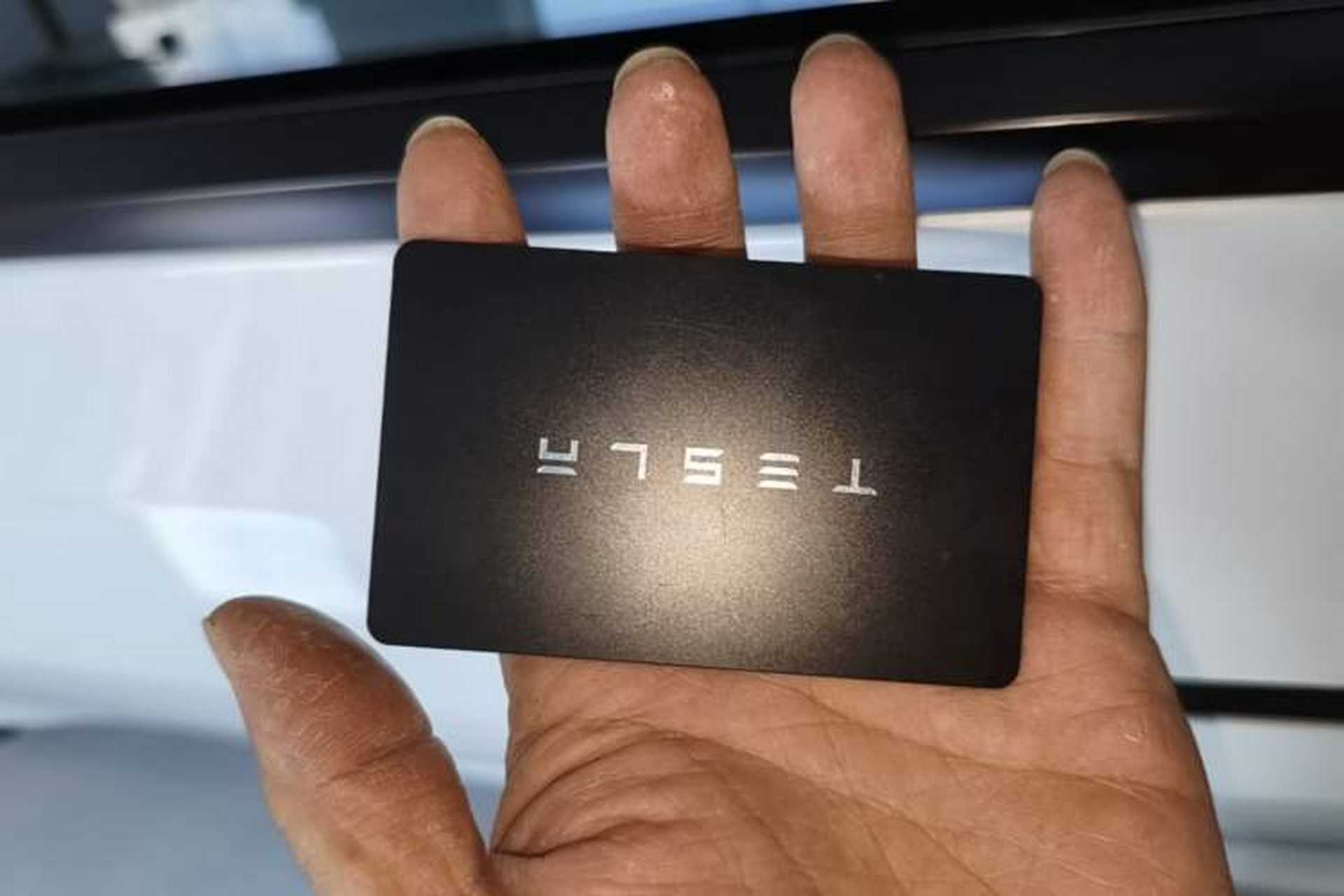 Used Tesla Model Y 2023 Long-Range All-Wheel-Drive Version Vehicle Key