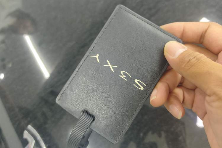 Used Tesla Model Y 2023 Rear-Wheel-Drive Version Vehicle Key