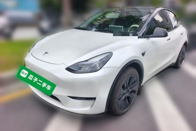 Used Tesla Model Y 2023 Long-Range All-Wheel-Drive Version