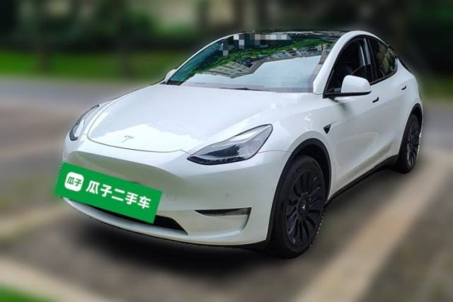 Used Tesla Model Y 2023 Long-Range All-Wheel-Drive Version