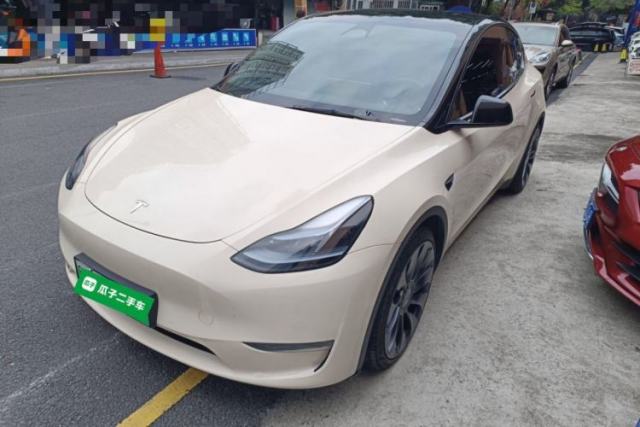 Used Tesla Model Y 2023 High-Performance All-Wheel-Drive Version