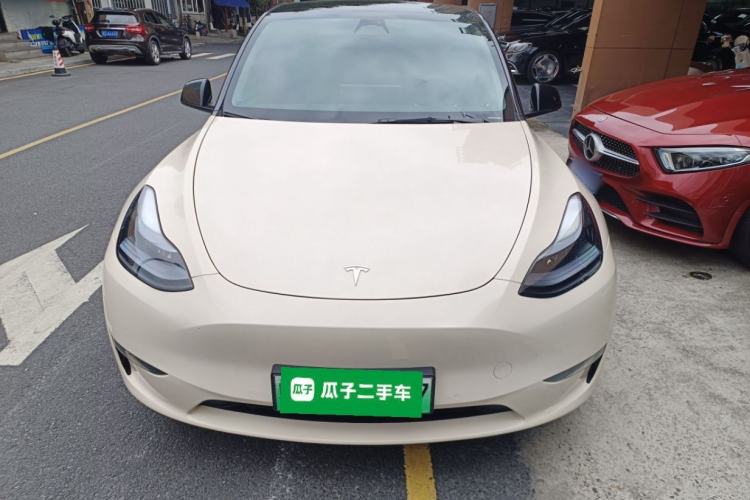 Used Tesla Model Y 2023 High-Performance All-Wheel-Drive Version Front