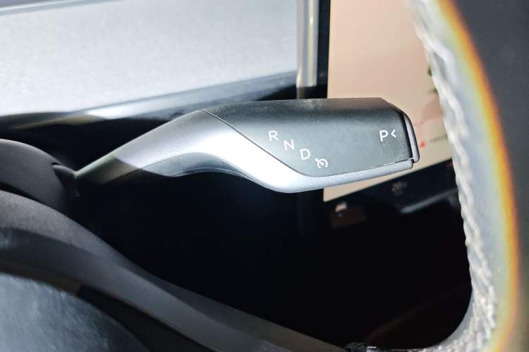 Used Tesla Model Y 2023 Rear-Wheel-Drive Version Gear Lever