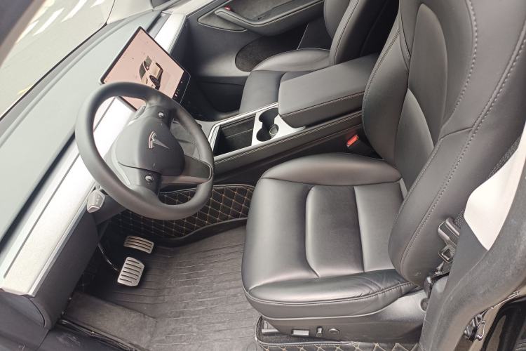 Used Tesla Model Y 2023 High-Performance All-Wheel-Drive Version Left Front Seat