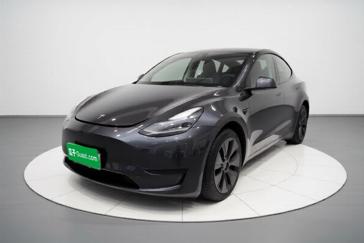 Tesla Model Y 2024 Rear-Wheel-Drive Version