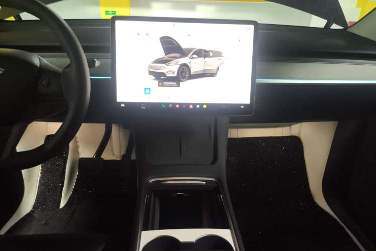 Used Tesla Model Y 2024 Rear-Wheel-Drive Version Audio And AC Panel