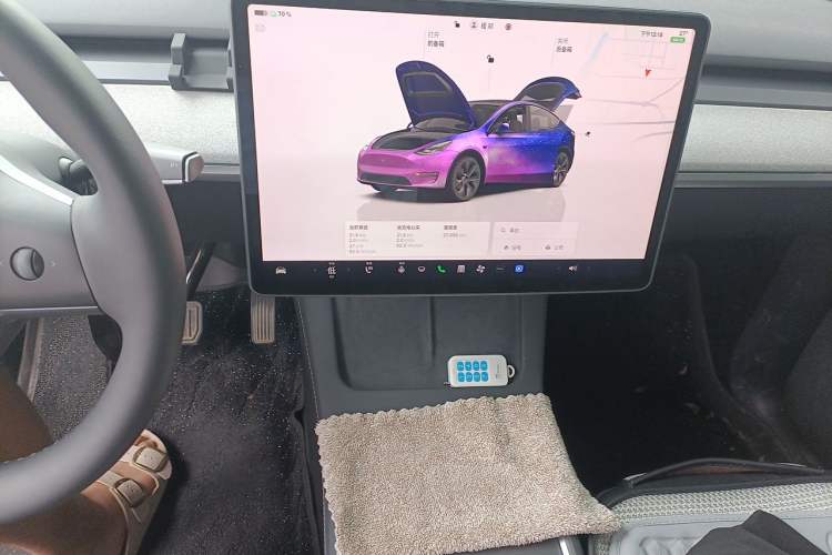 Used Tesla Model Y 2024 Rear-Wheel-Drive Version Audio And AC Panel
