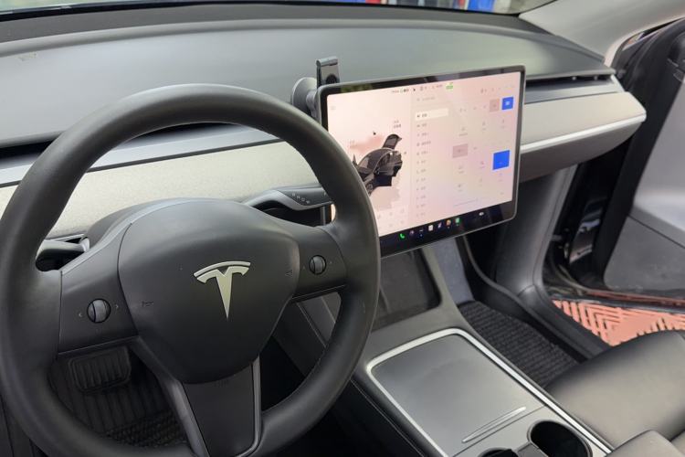 Used Tesla Model Y 2024 Rear-Wheel-Drive Version Audio And AC Panel