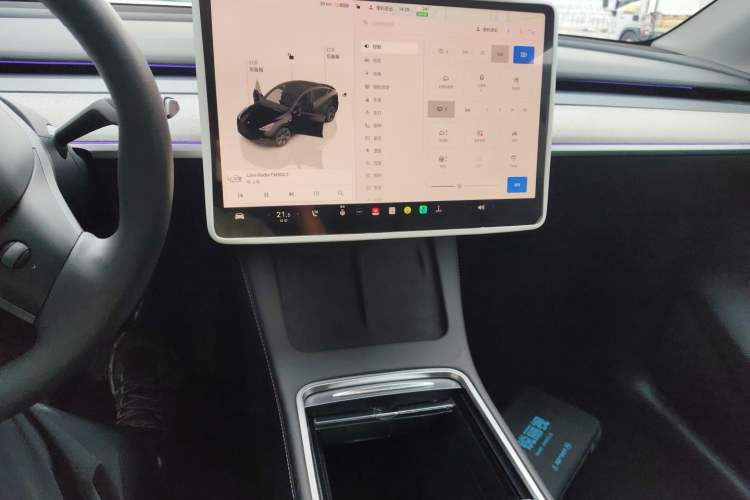 Used Tesla Model Y 2024 Rear-Wheel-Drive Version Audio And AC Panel