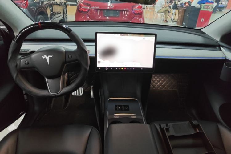 Used Tesla Model Y 2024 Rear-Wheel-Drive Version Center Console