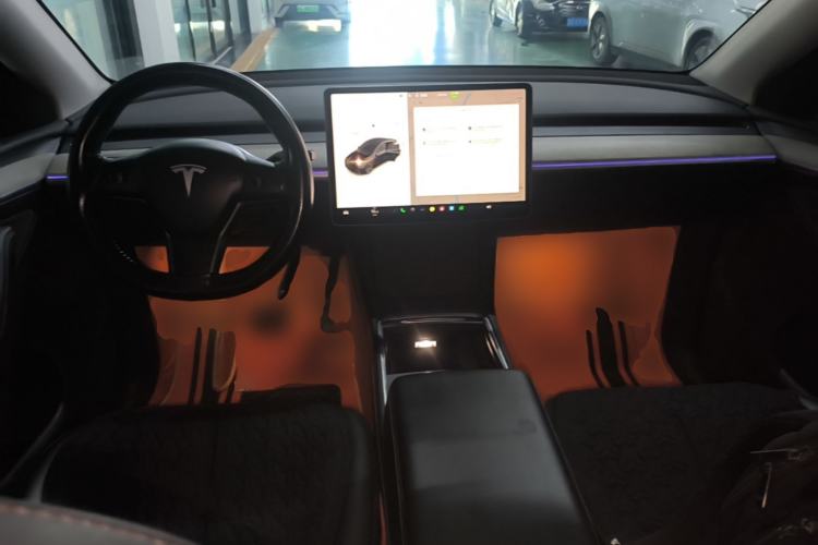 Used Tesla Model Y 2024 Rear-Wheel-Drive Version Center Console