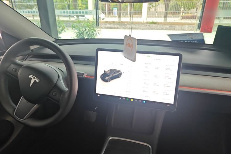 Used Tesla Model Y 2024 Rear-Wheel-Drive Version Center Console