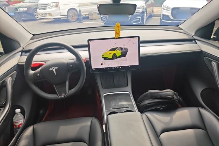 Used Tesla Model Y 2024 Rear-Wheel-Drive Version Center Console