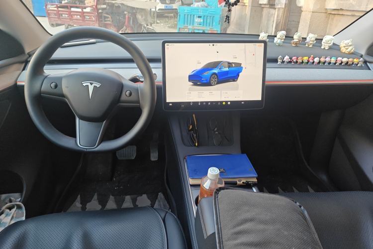 Used Tesla Model Y 2024 Rear-Wheel-Drive Version Center Console