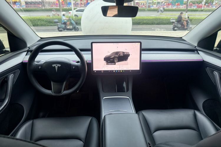 Used Tesla Model Y 2024 Rear-Wheel-Drive Version Center Console