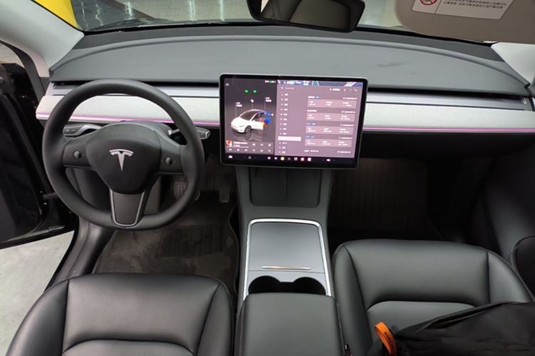 Used Tesla Model Y 2024 Rear-Wheel-Drive Version Center Console