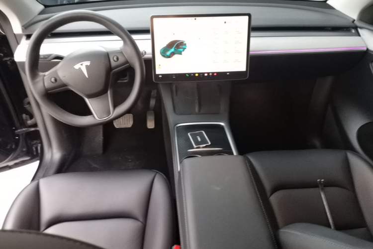 Used Tesla Model Y 2024 Rear-Wheel-Drive Version Center Console