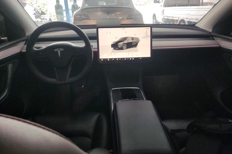 Used Tesla Model Y 2024 Rear-Wheel-Drive Version Center Console