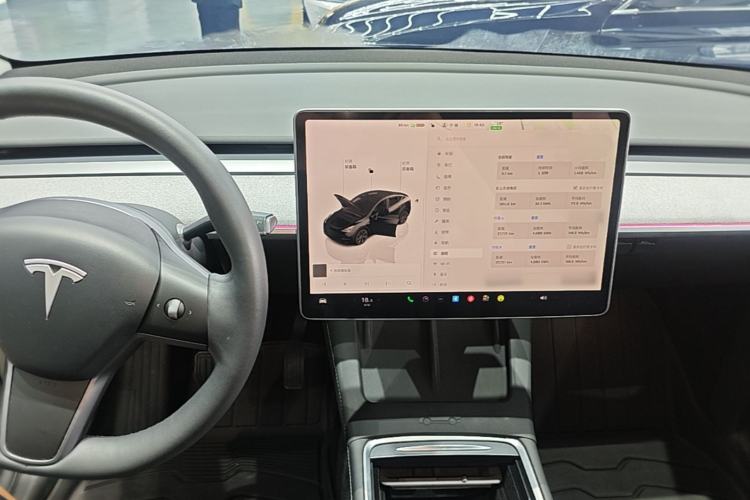 Used Tesla Model Y 2024 Rear-Wheel-Drive Version Center Console