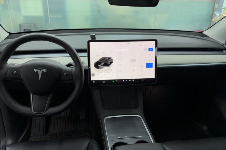 Used Tesla Model Y 2024 Rear-Wheel-Drive Version Center Console