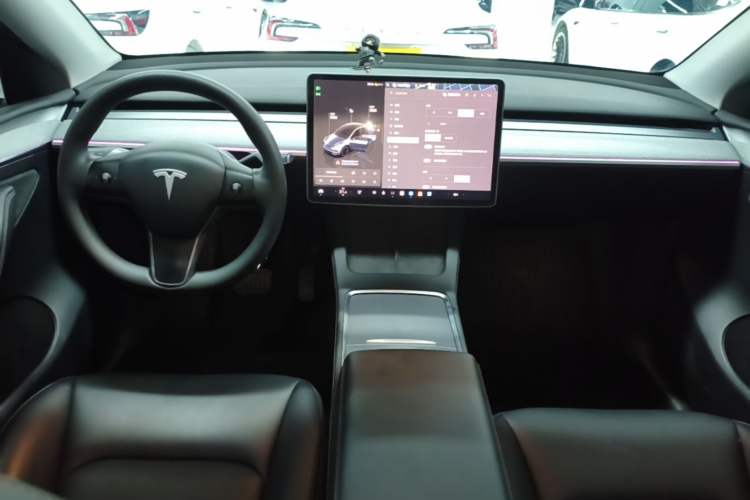 Used Tesla Model Y 2024 Rear-Wheel-Drive Version Center Console