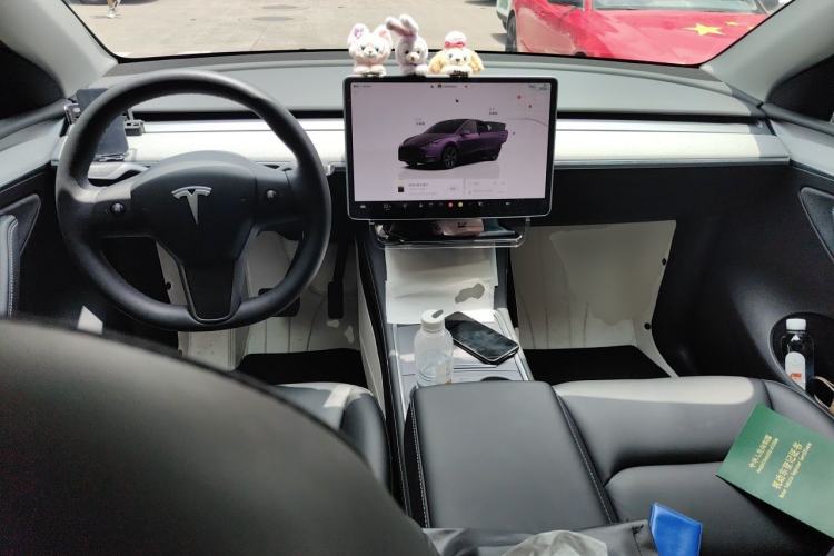 Used Tesla Model Y 2024 Rear-Wheel-Drive Version Center Console