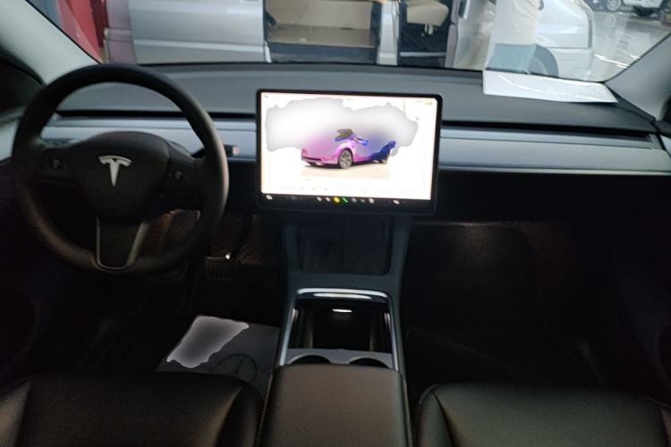 Used Tesla Model Y 2024 Rear-Wheel-Drive Version Center Console