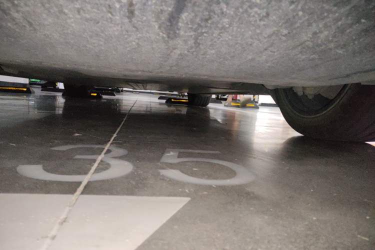 Used Tesla Model Y 2024 Rear-Wheel-Drive Version Chassis Front