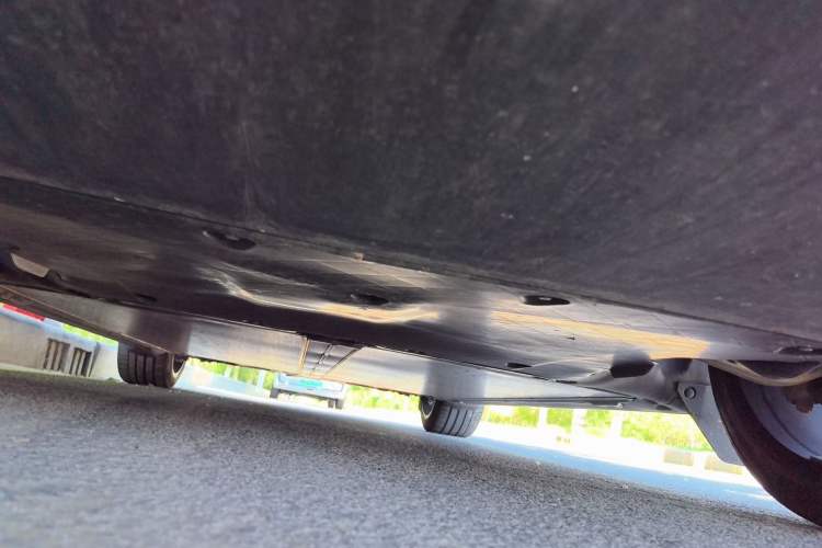 Used Tesla Model Y 2024 Long-Range All-Wheel-Drive Version Chassis Front