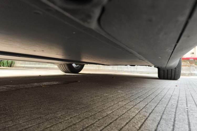 Used Tesla Model Y 2024 Rear-Wheel-Drive Version Chassis Front Left