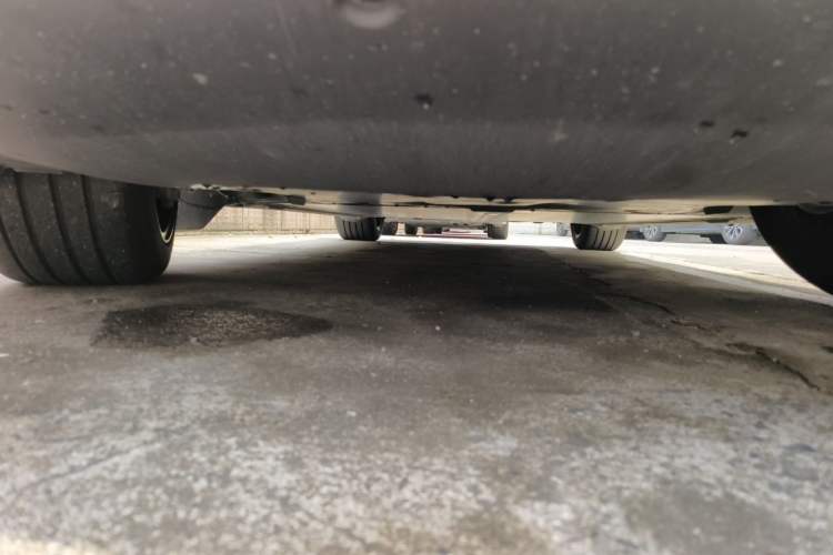 Used Tesla Model Y 2024 Rear-Wheel-Drive Version Chassis Front