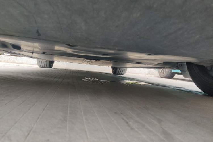 Used Tesla Model Y 2024 Rear-Wheel-Drive Version Chassis Front