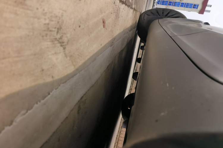 Used Tesla Model Y 2024 Rear-Wheel-Drive Version Chassis Rear Left