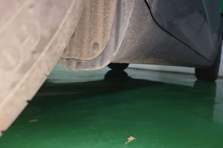 Used Tesla Model Y 2024 Rear-Wheel-Drive Version Chassis Rear Right