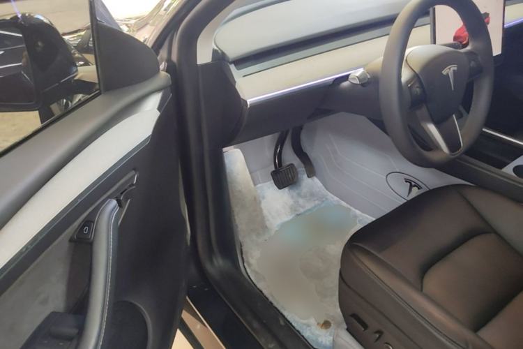 Used Tesla Model Y 2024 Rear-Wheel-Drive Version Driver Seat