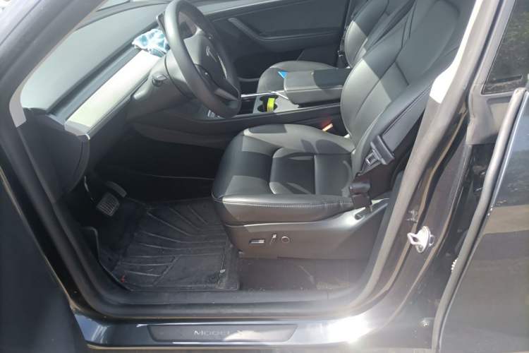 Used Tesla Model Y 2024 Long-Range All-Wheel-Drive Version Driver Seat