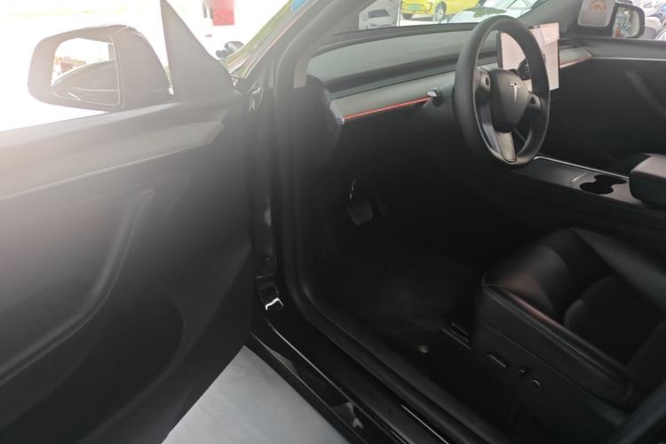 Used Tesla Model Y 2024 Rear-Wheel-Drive Version Driver Seat