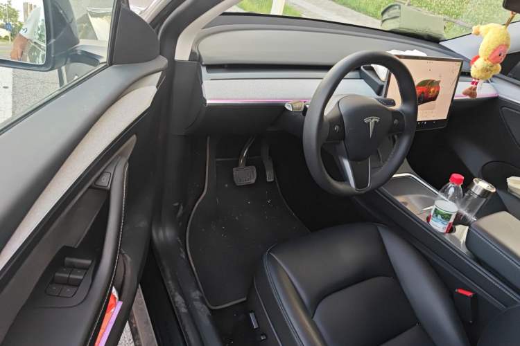 Used Tesla Model Y 2024 Rear-Wheel-Drive Version Driver Seat