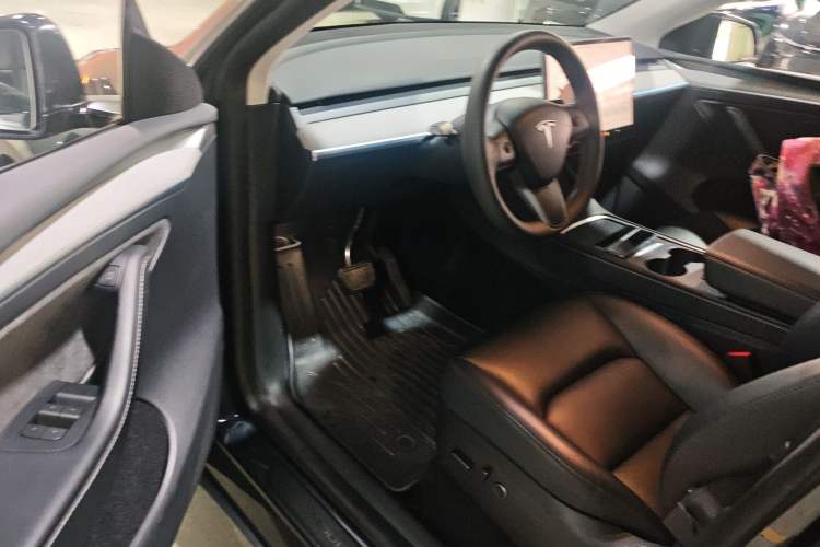 Used Tesla Model Y 2024 Rear-Wheel-Drive Version