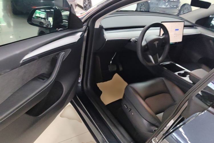 Used Tesla Model Y 2024 Rear-Wheel-Drive Version Driver Seat