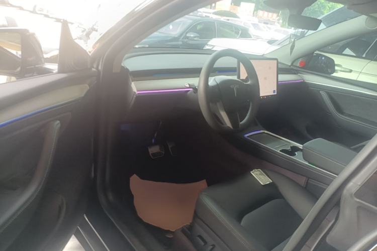 Used Tesla Model Y 2024 Rear-Wheel-Drive Version Driver Seat