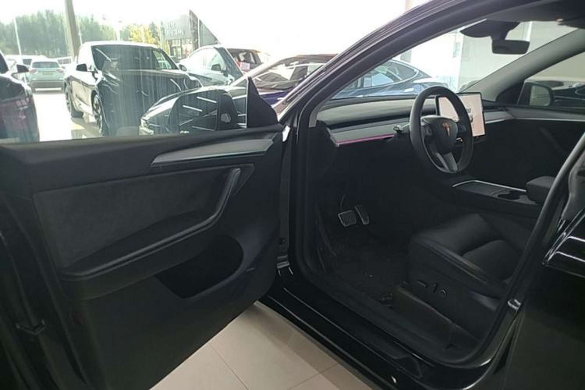 Used Tesla Model Y 2024 Rear-Wheel-Drive Version Driver Seat