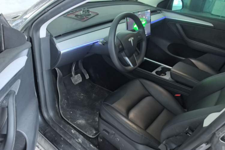 Used Tesla Model Y 2024 Rear-Wheel-Drive Version Driver Seat