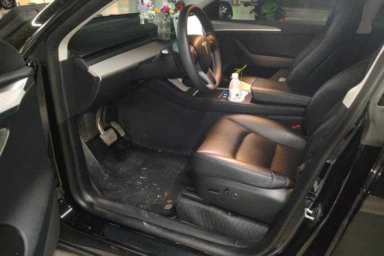 Used Tesla Model Y 2024 Rear-Wheel-Drive Version Driver Seat