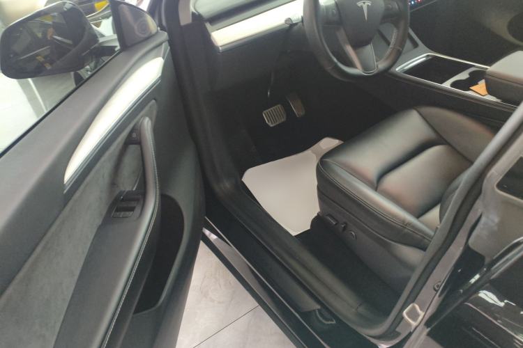 Used Tesla Model Y 2024 Rear-Wheel-Drive Version Driver Seat