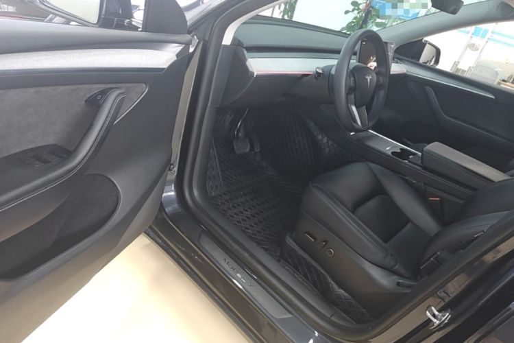 Used Tesla Model Y 2024 Rear-Wheel-Drive Version Driver Seat
