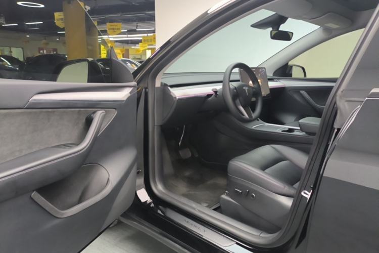 Used Tesla Model Y 2024 Rear-Wheel-Drive Version Driver Seat